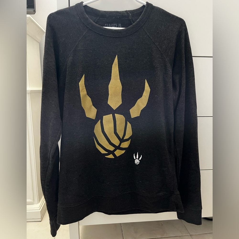 NBA Toronto Raptors Long Sleeve shirt/Thinner Crew neck sweater